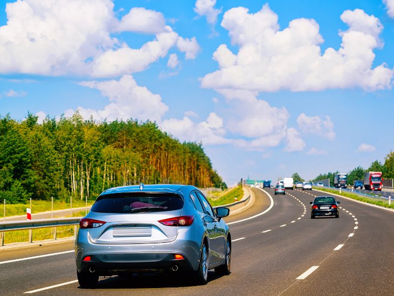 Entre crédit auto et location : tout savoir sur le crédit ballon